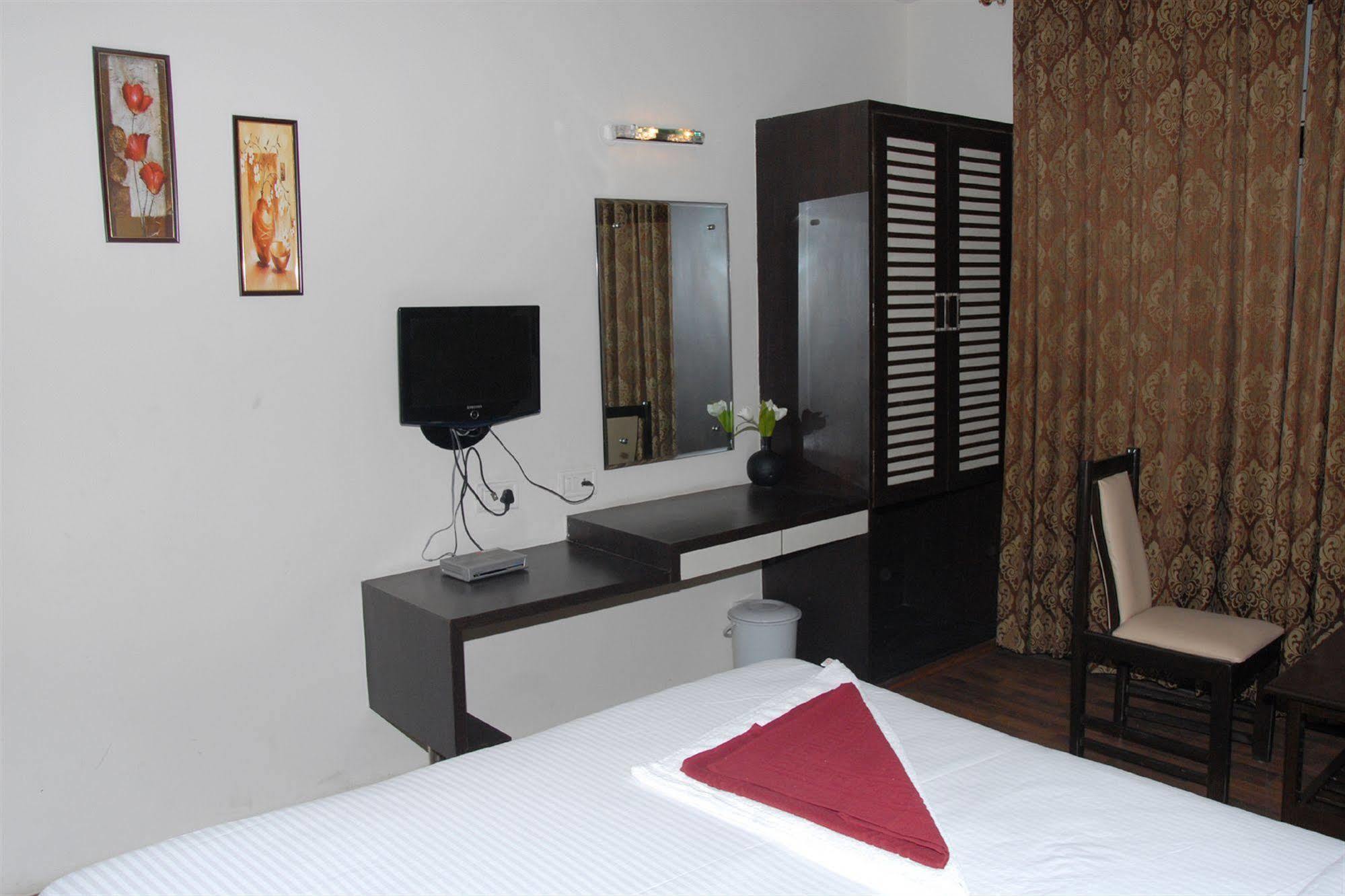 Hotel Enzo International Bangalore Luaran gambar