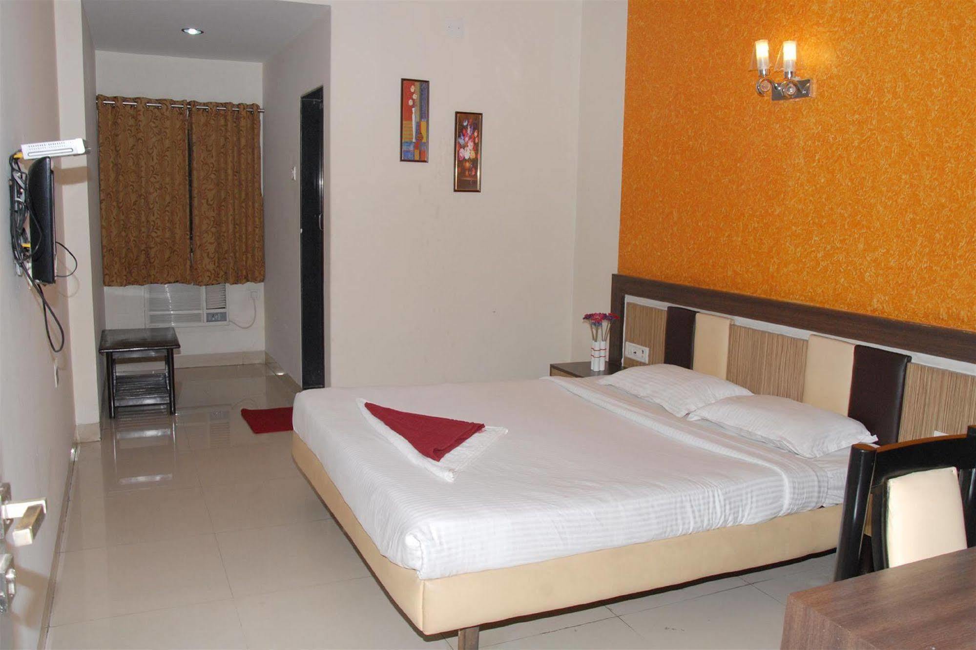 Hotel Enzo International Bangalore Luaran gambar